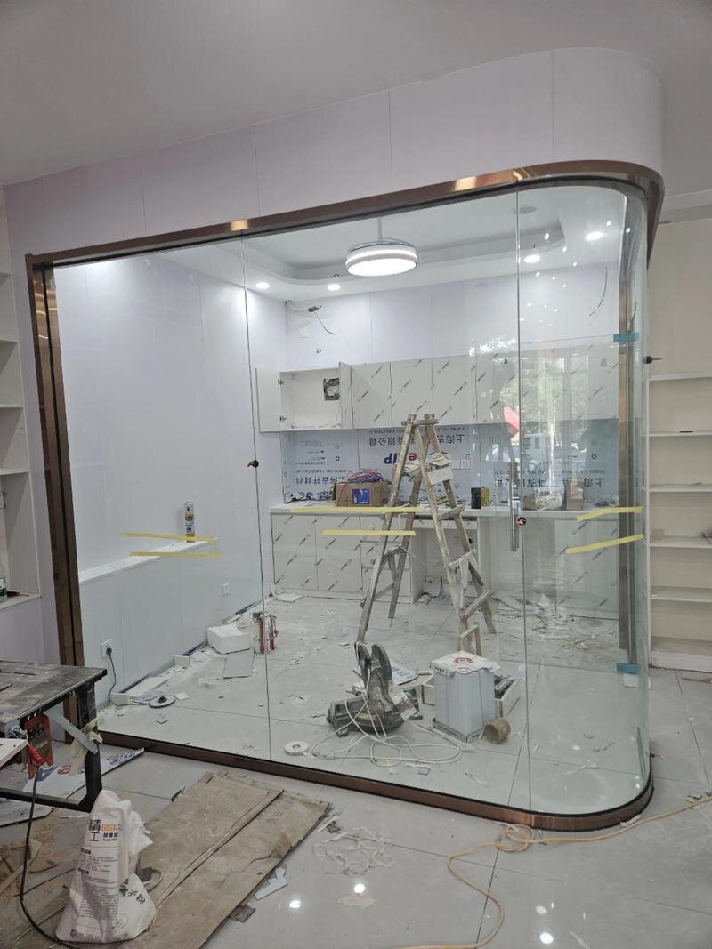 临沧市弧形玻璃异形展柜玻璃 - 价格